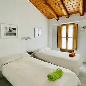 La Cantarera Linares de la Sierra